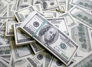 Спрос казахстанцев на доллары США упал на 2%