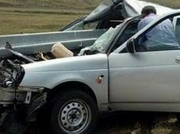  Отбойник прошил авто насквозь в Алматинской области: люди чудом остались живы