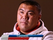 В Алматы неизвестные на внедорожнике увезли с места ДТП мужчину с перерезанным горлом