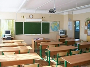 Школьники Атырау вынуждены учиться в коридорах