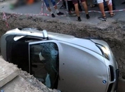 Адвокаты объяснили амнистию водителю BMW, насмерть задавившему рабочего в Шымкенте