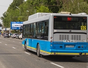 Полураздетый мужчина напугал пассажиров автобуса в Алматы
