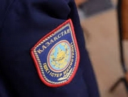Конфликт между полицейскими и посетителем ЦОНа попал на видео в Караганде