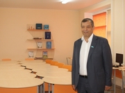 Павлодарский депутат подарил мультимедийный класс родной школе