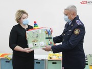Павлодарские осужденные и особенные детки обменялись подарками