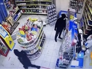 Ограбление АЗС попало на видео в Алматы
