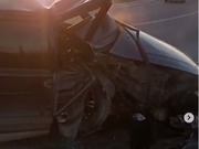 Легковушка в Аксу врезалась в дорожное ограждение (Видео)