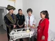 В Павлодаре сделали сюрприз мамам новорожденных