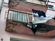 Балкон вместе с женщиной рухнул в Усть-Каменогорске