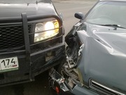 Два автомобиля столкнулись на перекрестке в Павлодаре