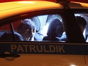 Скопление полиции ночью возле кафе насторожило жителей Павлодара