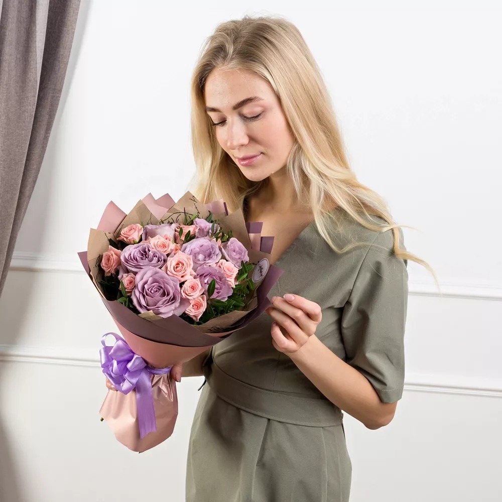 Доставка букетов по Москве